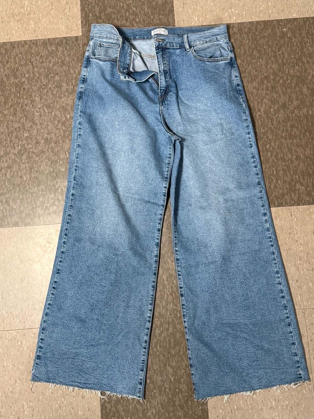 Swank A Posh High Waisted Wide Leg Raw Hem Denim Jeans 1X